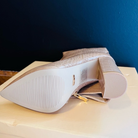 Billini “MILLA” Nude Croc Boots - Picture 4 of 7